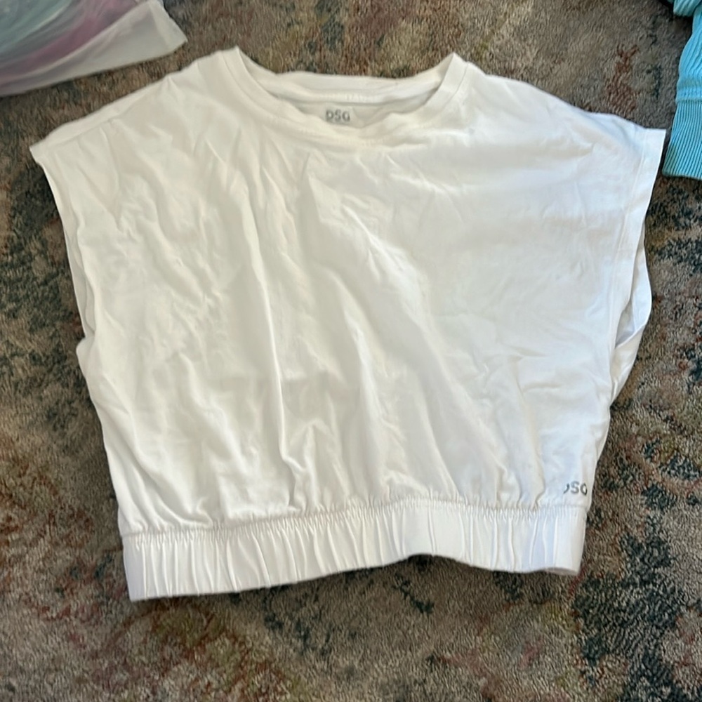 DSG white top